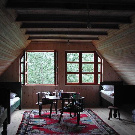 פלייבליה Guest House Tara Canyon מראה חיצוני תמונה